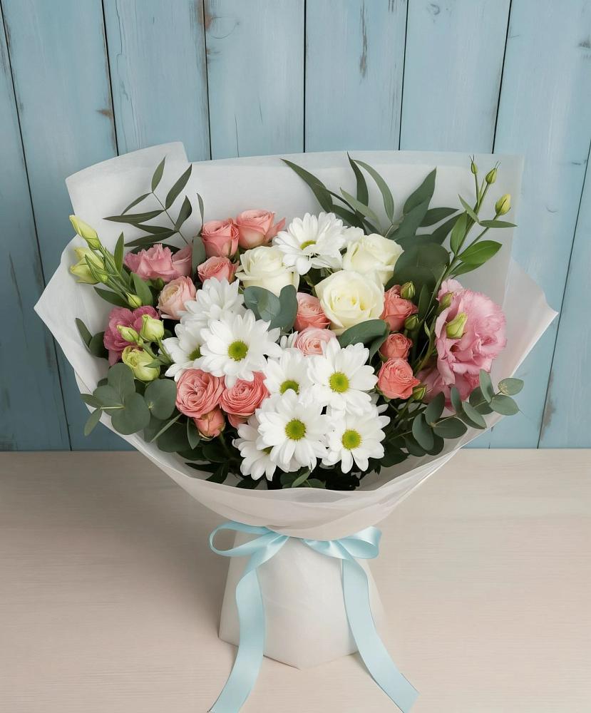 Букет цветов из: Розы, Лизиантусы и Хризантемы в Шумерле
