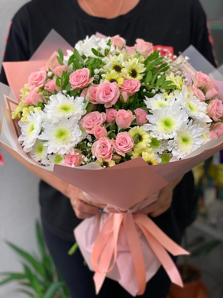 Букет цветов из: Розы и Хризантемы в Шумерле