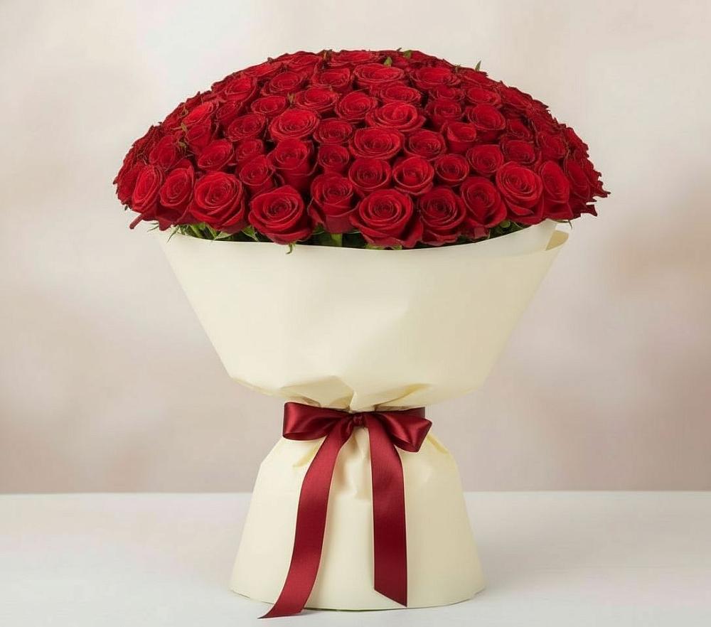 Букет 101 Красная роза Милано в Шумерле