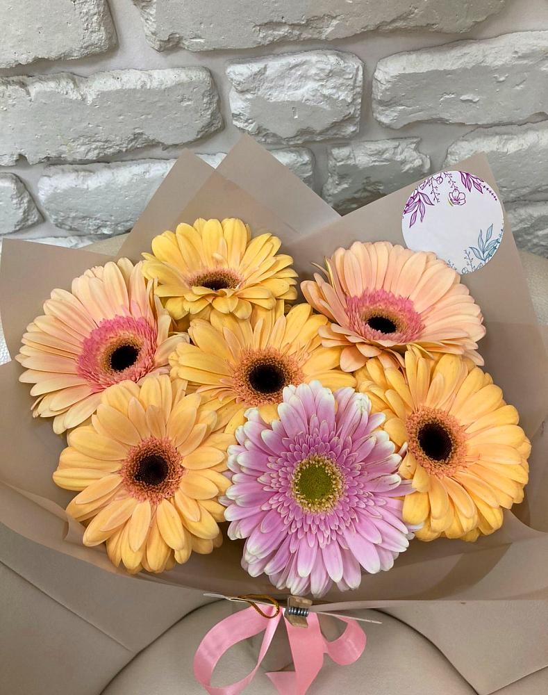 Букет цветов из: Герберы в Шумерле
