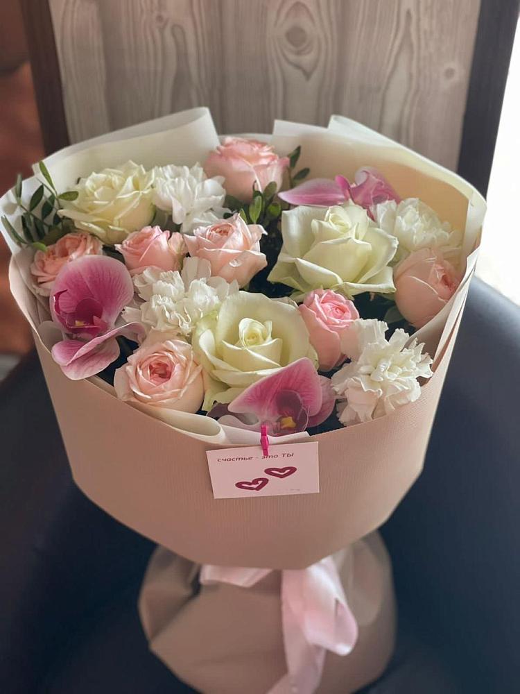 Букет цветов из: Орхидеи, Розы и Гвоздики в Шумерле