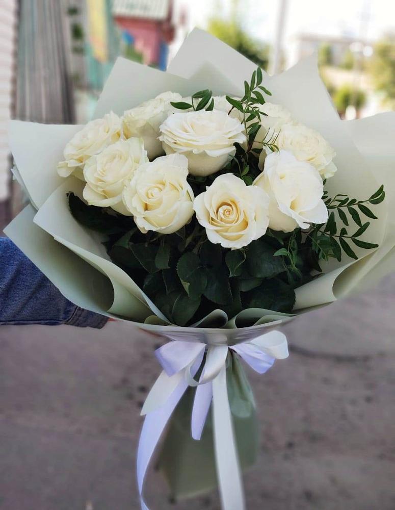 Букет Белые розы Проуд в Шумерле