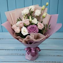 Букет цветов из:  Розы и Лизиантусы в Шумерле