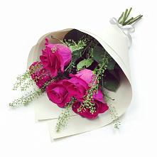 Букет цветов из:  Розы в Шумерле