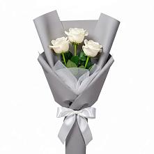 Букет 3 белые розы в Шумерле