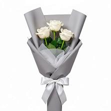 Букет 3 белые розы в Шумерле