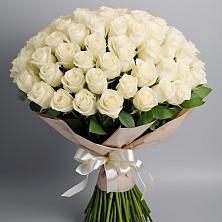 Букет 101 беля роза Белоснежка в Шумерле