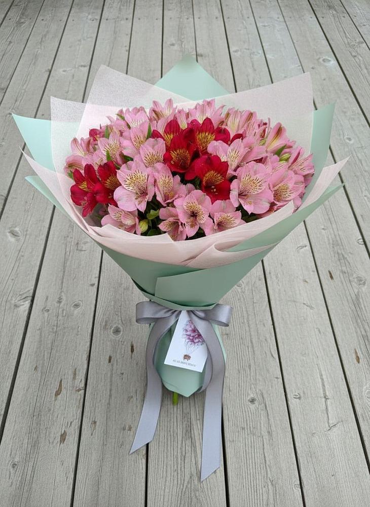 Букет цветов из: Альстромерии в Шумерле