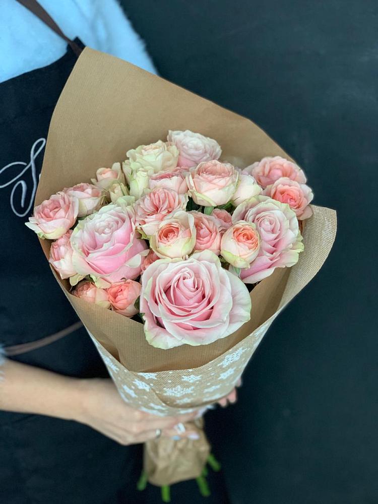 Букет цветов из: Хризантемы и Розы в Шумерле