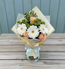 Букет цветов из:  Герберы, Розы и Хризантемы в Шумерле